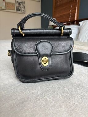 Vintage Coach Black Leather Top-Handle Crossbody Bag